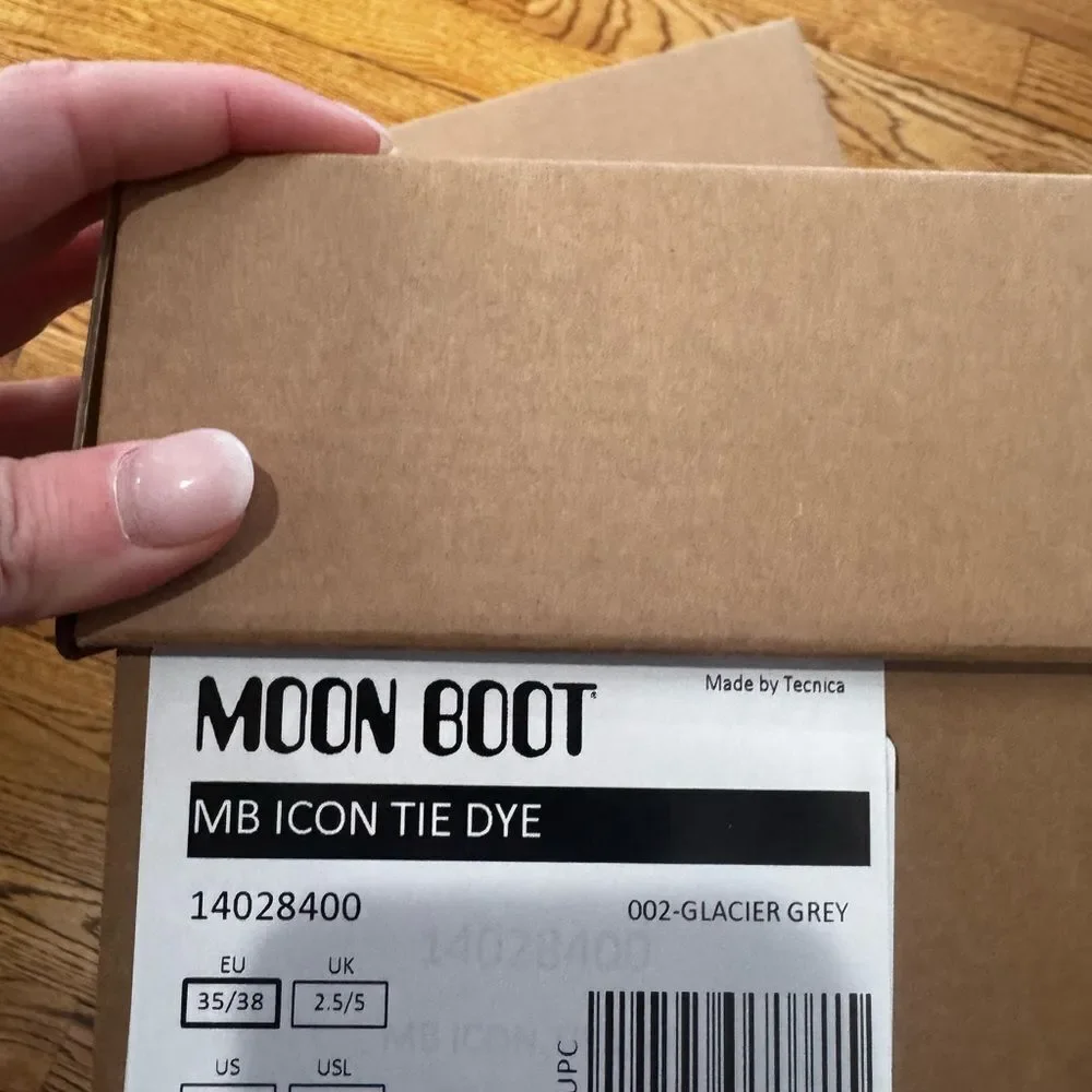 Moon Boot women’s moon